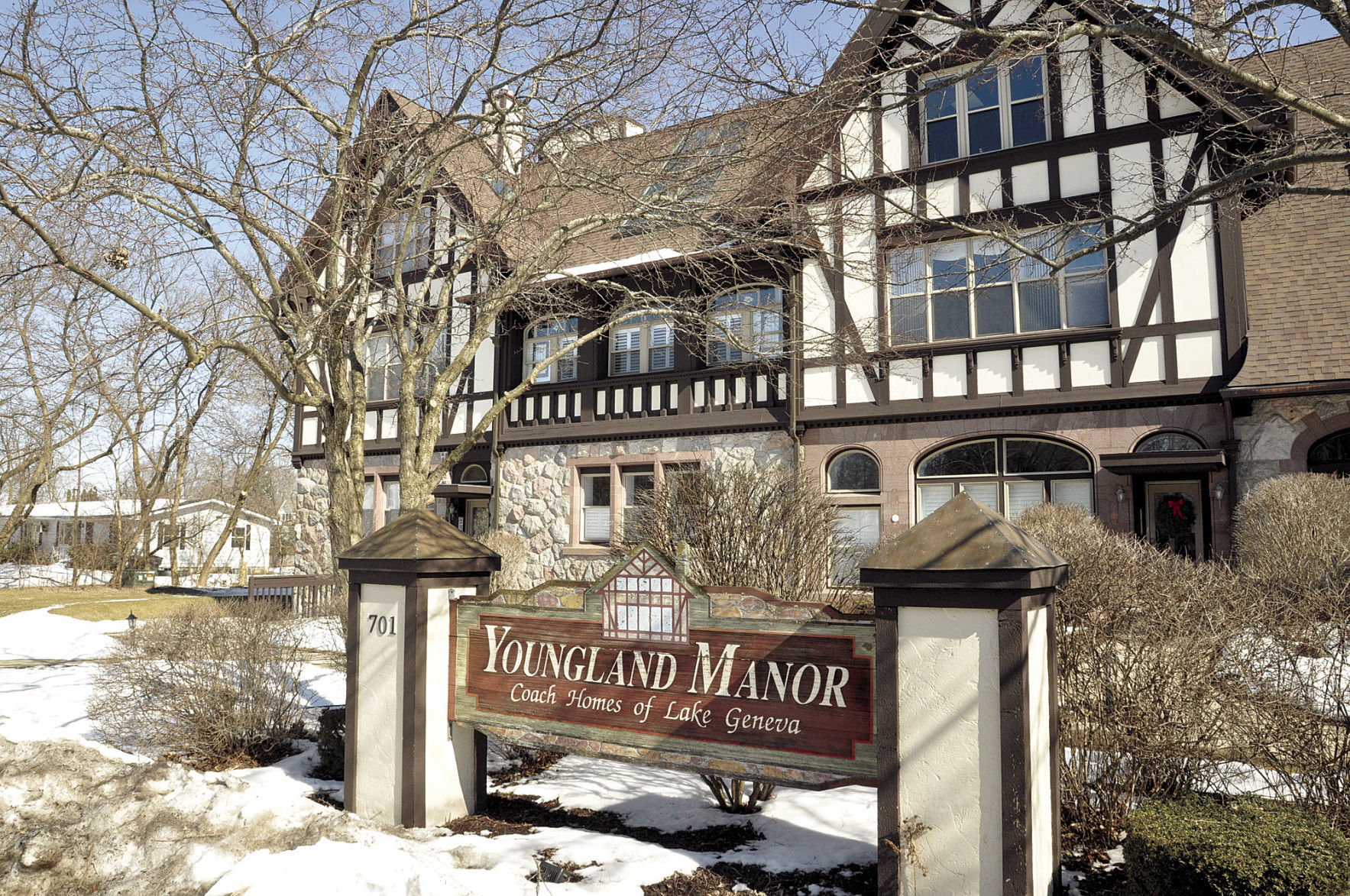 Youngland Manor